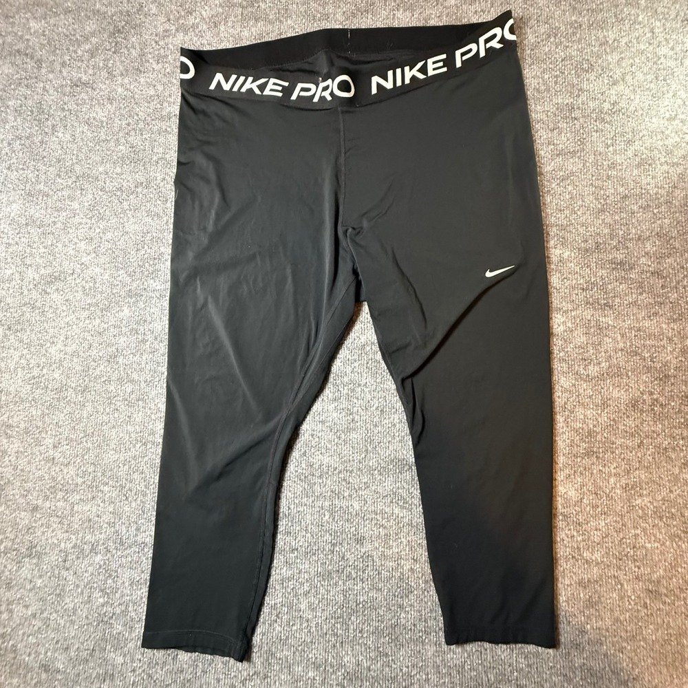 Nike Pro Dri-FIT Womens 3X Black Crop Athletic Leggings Mesh Panels Training